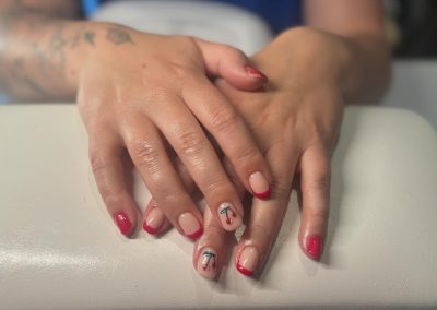 Ongles manucure rouge et cerise